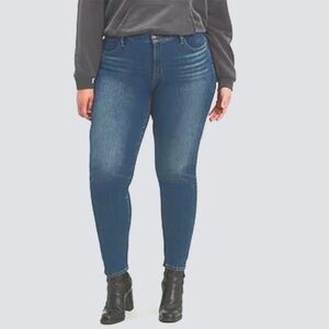 PLUS SIZE JEANS FOR WOMEN RUE 21